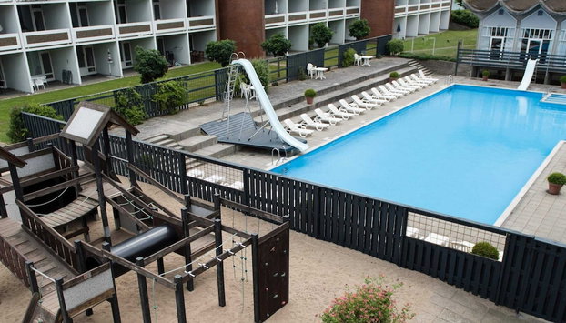 4 Person Holiday Home on a Holiday Park in Faaborg - Foto 3, Piscina