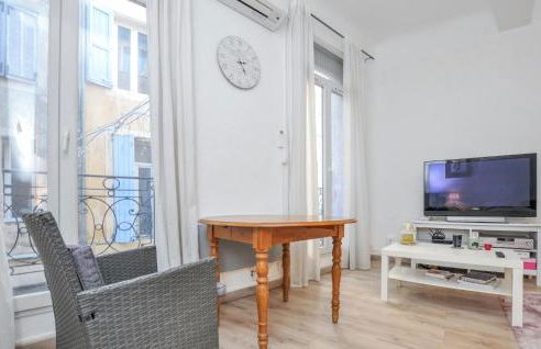 Nice Apartment In Barjols With Wifi - Foto 1