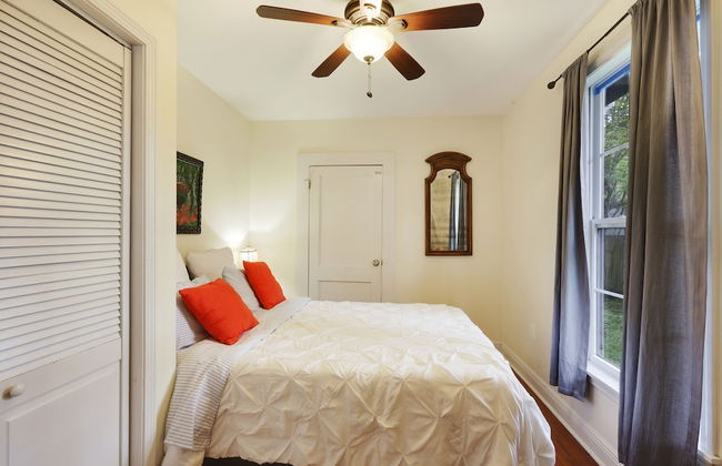 Montgomery Apartments on Magazine Street - Foto 24