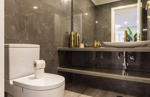 Seaview Luxury Apartment - Foto 15