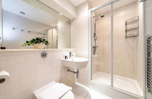 1 Bed Apartment in Canary Wharf - Foto 8