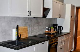 Neu renoviert: 11 Zimmer mit großer Wohnküche, mitten in der Natur - Foto 23