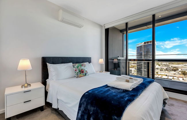 Melbourne Lifestyle Apartments - Best Views on Collins - Photo 36