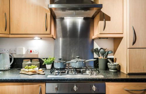 2BR Modern Flat With Free Parking - Foto 13