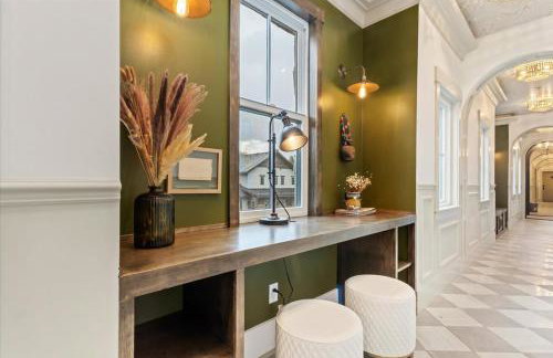 The Fox Room - Newly Built Downtown Midway Loft - Foto 11