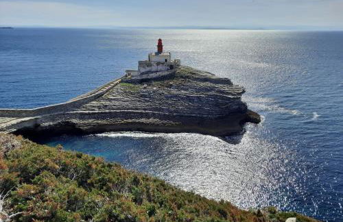 JOLIE VILLA dans un endroit paisible, à 3 mn de la Mer et de la Montagne - Foto 17