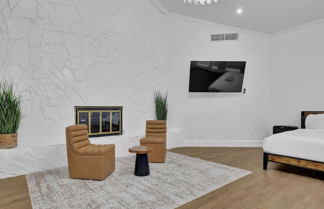 Luxury 7BR Buckhead Oasis w Pool Gameroom Firepit - Foto 59