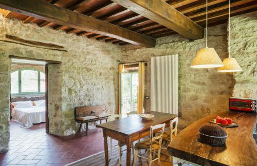 Romantic Apartment With Tuscan Valley Views - Photo 8