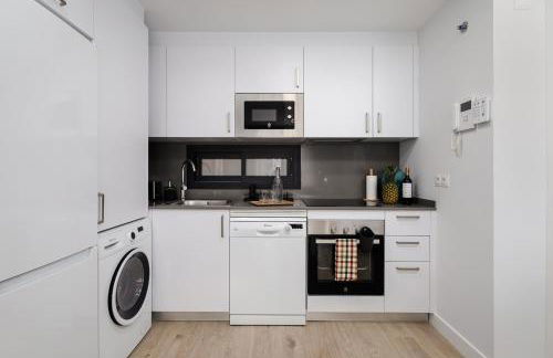 New cozy 2-bedroom apartment in Estepona center - Photo 7