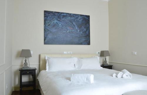 Elegant historic residence on a tree-lined avenue near Cadorna Station - Photo 6