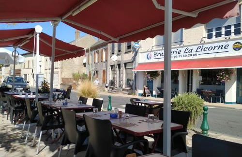 Gîte Déco terrasse ensoleillée et Wi-Fi - Foto 23