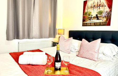 Walnut Flats-F5, Stylish 1-Bedroom - Parking, Netflix, WIFI - Close to Oxford, Bicester & Blenheim Palace - Photo 12