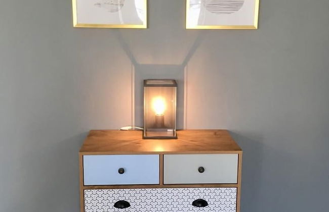 Large Art Deco Flat 100m2 in City Center - Parking - Photo 18