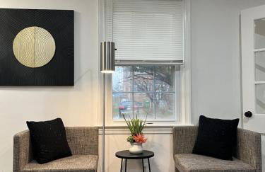 1 min to DC 8 beds sleeps 16 with yard and parking - Foto 11