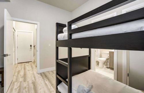 4BD Home w Rooftop Patio Fire Pit & Mountain Views - Foto 25