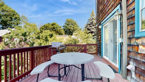 Longview House - Photo 4