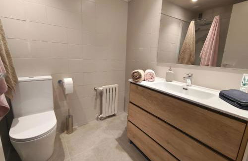 Exclusive Beach District Flat - Newly Renovated - Vila Olímpica - Sleeps 6 - Foto 16