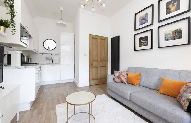 Bright and Modern Flat with desk - Foto 16