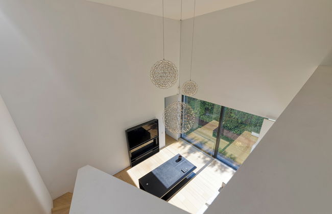 The Glass Manor - Photo 35