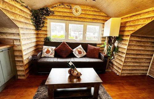 Squirrel Hideaway with Hot Tub in Formby, Liverpool - Foto 49