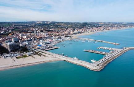 Fronte Mare con Parcheggio by Host Hero - Foto 44