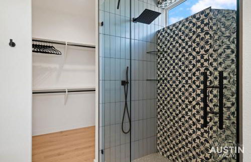 Luxury 2BR 2BA East Austin retreat w yard, deck and garage parking by Austin Vacay - Foto 6