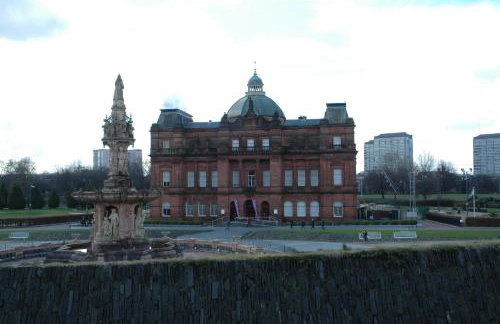 The Nelson - Spacious City Property and Free Parking - Foto 22