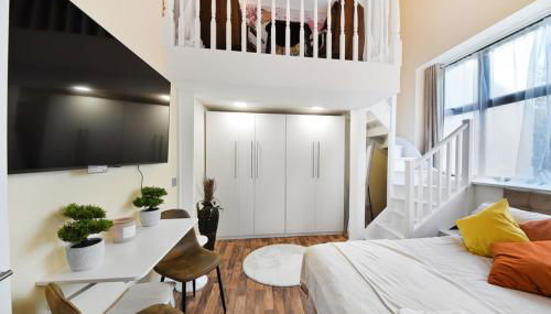 London Lets Stay Here with parking - Foto 2