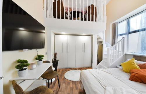 London Lets Stay Here with parking - Foto 2