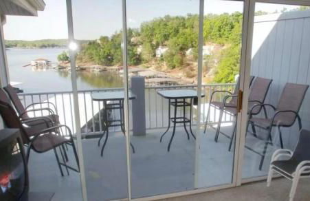 Spacious 3 BR Ozark Penthouse - Foto 2