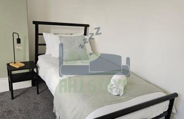 Rectory5 - 5 bedroom 7 beds Parking Perfect for Contractors - Foto 38