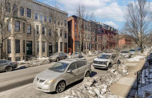 1 Block to Penn Station-Baltimore! Urban Studio - Photo 23