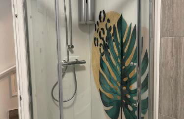 "The Elegance" Balcony Seafront Apartment - Foto 23