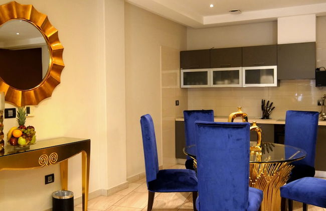 Oak Plaza Suites - Photo 21