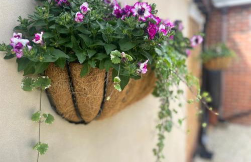 Entire Private Apartment with Kitchen and Lounge - Foto 21