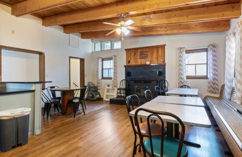 Lakefront Home with Huge Views and Great Fishing - Photo 15