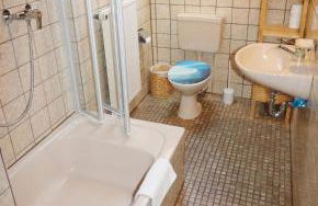 Ferienwohnung Tannenblick - 3 Schlafzimmer, Feldberg-Falkau - Photo 9