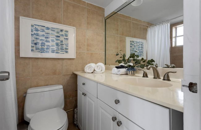 Bayshore Bliss- Cozy Space Pool Views - Foto 23