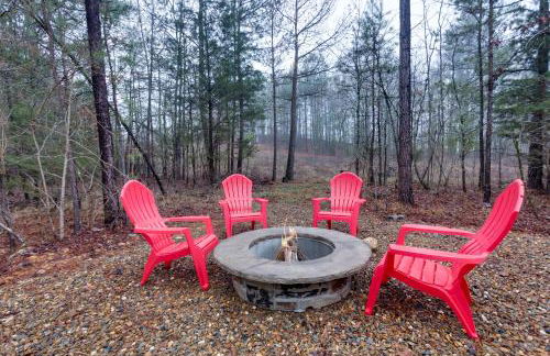 Crimson Creek Cabin - Hot Tub, Playset, Family-Friendly - Foto 40