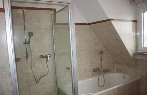 Thai Tawan - Foto 25