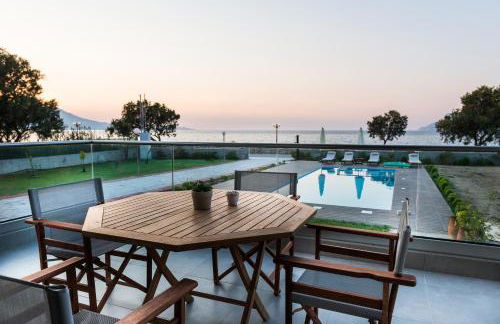 Niovi Seaside Suites - Foto 54