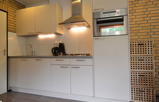 Pet-friendly Getaway - Photo 8