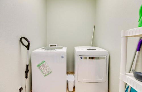 Retreat | Steps to the Beach | Sleeps 10 - Foto 21