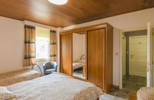 Modern holiday home with swimming pool - Foto 21