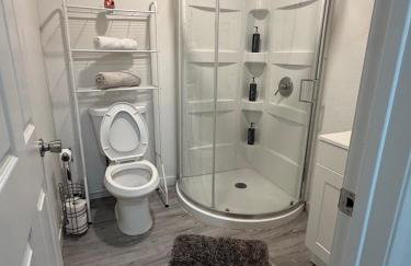 Vegas Apt 8 Mins to The Strip - Free Parking - Foto 17