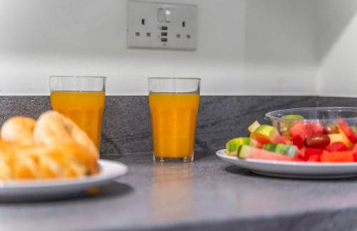 Luxury 5 bedroom House With FREE Parking and Pool Table - Foto 4