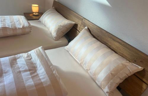 Ferienwohnung, 2 Zimmer, 4 bis 6 Personen, 67 qm, mit großem Balkon, entlang am Fluss, an der Aach, am Bodensee, nah am Naturschutzgebiet - Foto 3