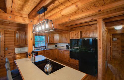 Treetops Cabin easy to Asheville with fast wifi and great view - Foto 6