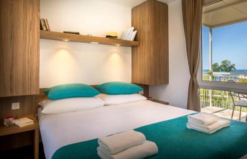 2 Bedroom Amazing Home In Novigrad - Photo 3