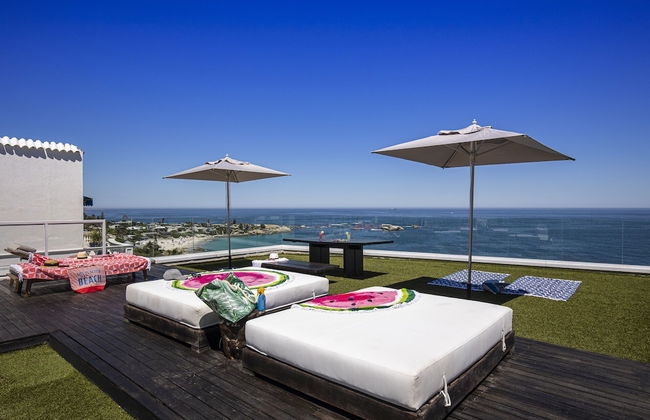 Clifton YOLO Spaces – Clifton Beachfront Penthouse - Photo 75